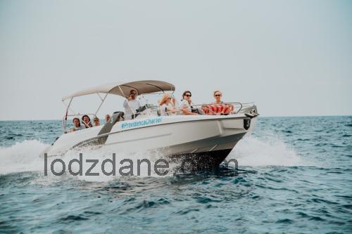 Beneteau Flyer 7.7 Spacedeck karta techniczna i opinia